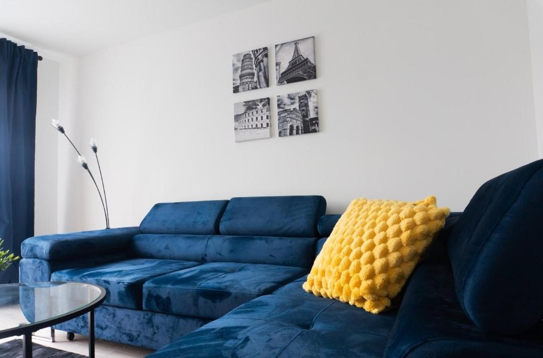 Вилла Stylish House With Private Parking Глазго Экстерьер фото